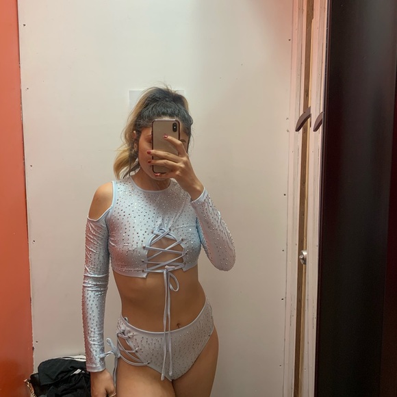 Blue sparkle 2 piece set - Picture 3 of 3